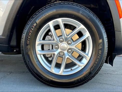 New 2025 Jeep Grand Cherokee Laredo X w/ Luxury Tech Group I image 10