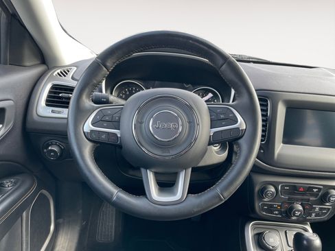 Used 2018 Jeep Compass Latitude w/ Popular Equipment Group image 15