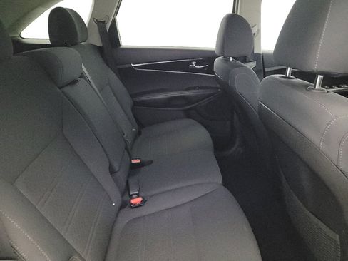 Used 2019 Kia Sorento AWD V6 image 19