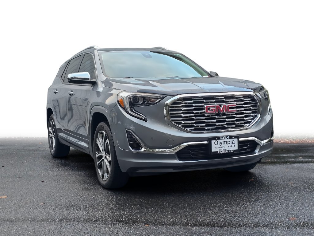 Used 2020 GMC Terrain Denali w/ Denali Premium Package AWD/4WD image 1
