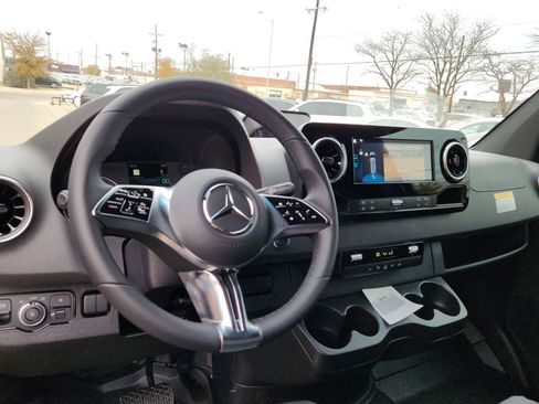 New 2025 Mercedes-Benz Sprinter 2500 image 14