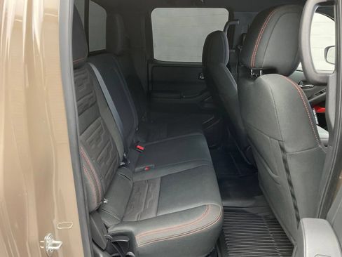 Used 2024 Nissan Frontier Pro-X w/ Pro Convenience Package RWD image 28