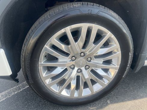 Used 2019 GMC Sierra 1500 Denali w/ Denali Ultimate Package image 9