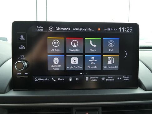 Used 2025 Honda Pilot Black Edition image 31