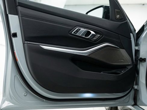 Used 2021 BMW M3 Competition image 24