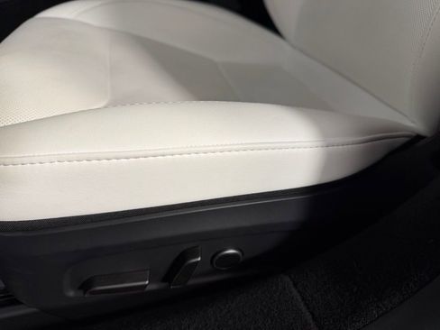 Used 2025 Tesla Model 3 Long Range image 23