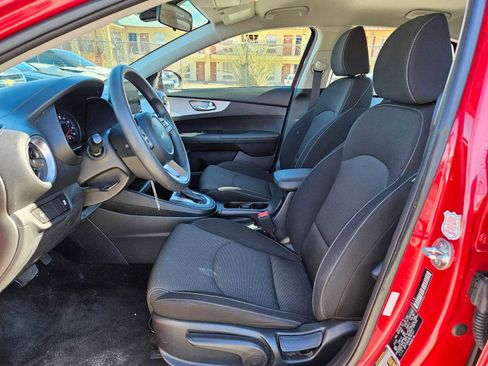 Certified 2024 Kia Forte LXS image 12