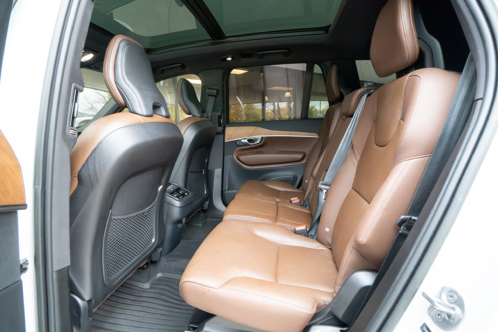 Used 2023 Volvo XC90 B6 Plus w/ Protection Package Premier AWD/4WD image 16