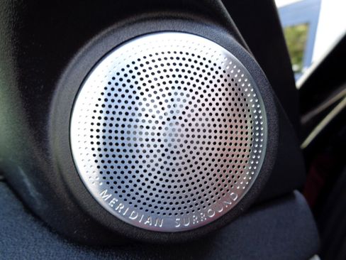 Used 2022 Land Rover Range Rover Evoque R-Dynamic SE image 16