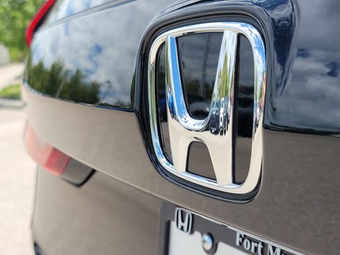 Used 2025 Honda CR-V Sport image 11