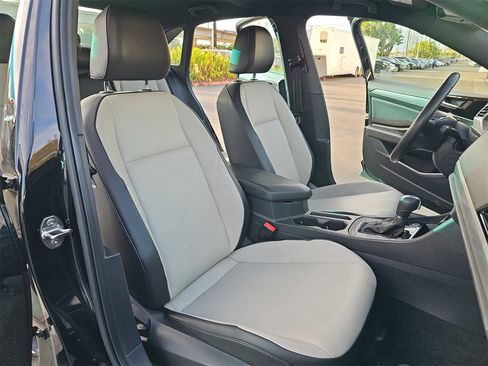 Used 2019 Volkswagen Jetta R-Line image 10