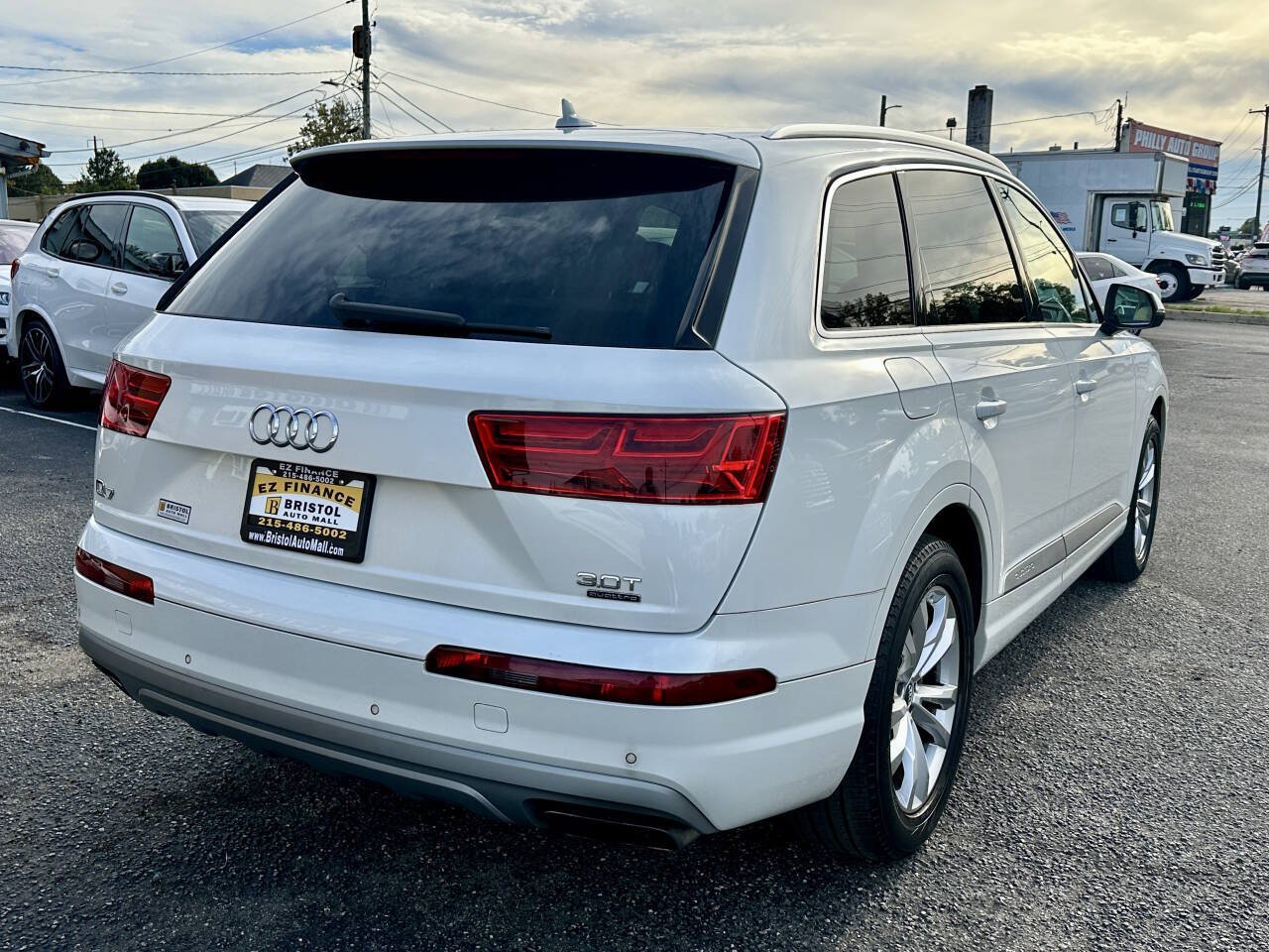 Used 2017 Audi Q7 3.0T Premium Plus AWD/4WD image 3