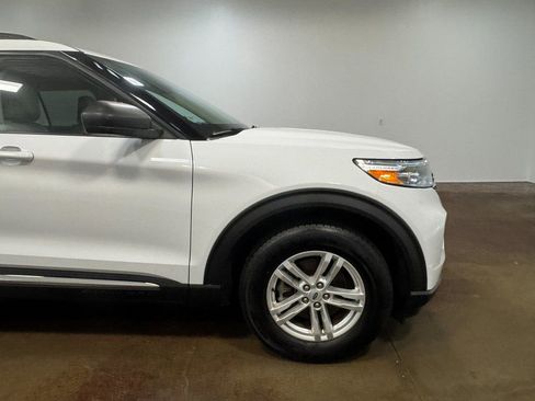 Used 2023 Ford Explorer XLT w/ Equipment Group 202A image 31