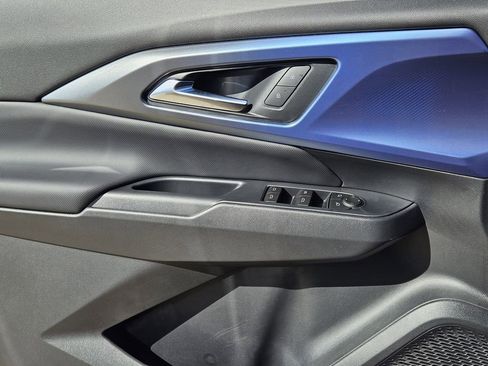 New 2026 Chevrolet Equinox EV LT image 16