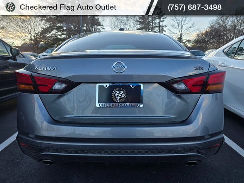 Used 2020 Nissan Altima 2.5 SR w/ Premium Package image 5