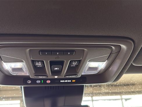 Used 2022 GMC Sierra 1500 Denali w/ Denali Reserve Package image 38