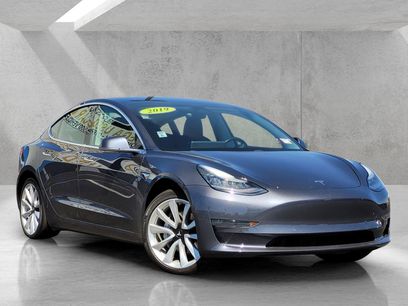 Used 2019 Tesla Model 3 Mid Range