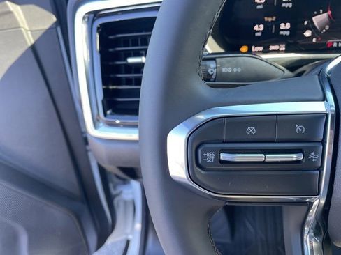 New 2026 GMC Canyon Elevation w/ Convenience Package image 17