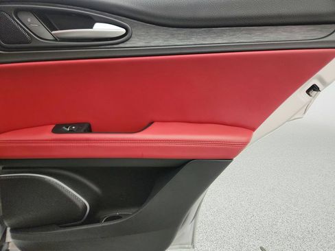 Used 2019 Alfa Romeo Stelvio AWD w/ Cold Weather Package image 30
