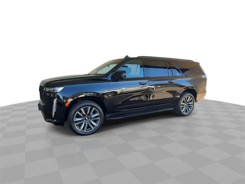Used 2023 Cadillac Escalade ESV Sport Platinum image 4