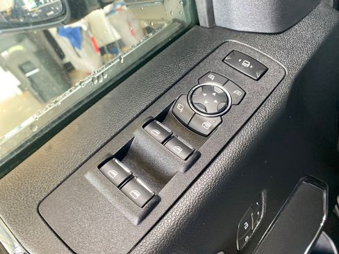 Certified 2019 Ford F350 Platinum w/ Platinum Ultimate Package image 20