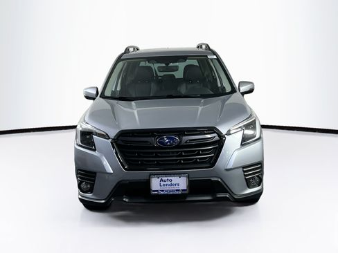 Used 2023 Subaru Forester Limited AWD/4WD image 2