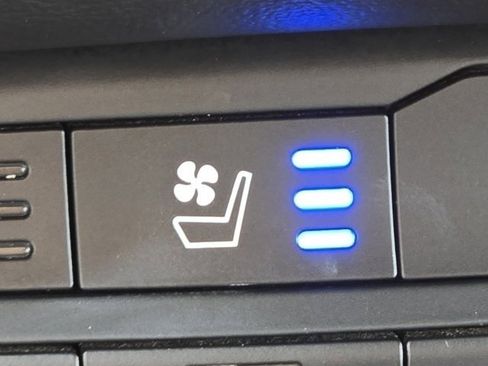 Used 2022 Dodge Durango R/T AWD/4WD image 16