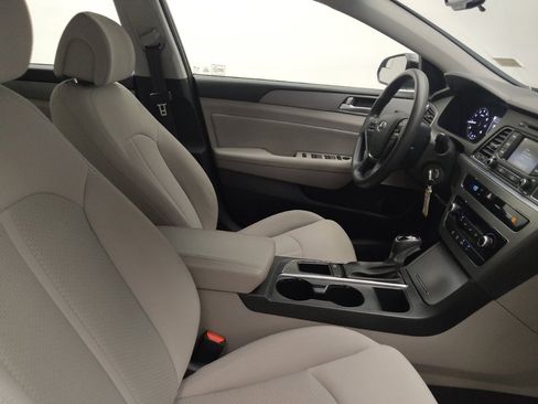 Used 2015 Hyundai Sonata SE w/ Option Group 09 FWD image 21