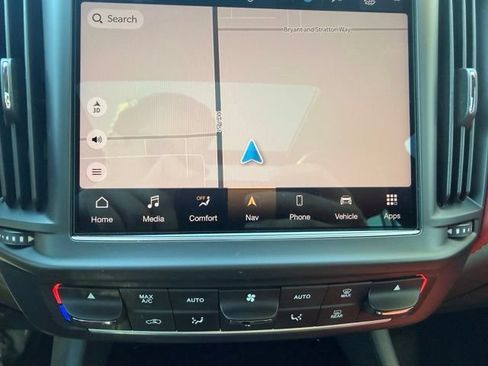 Used 2023 Maserati Levante Modena AWD/4WD image 19