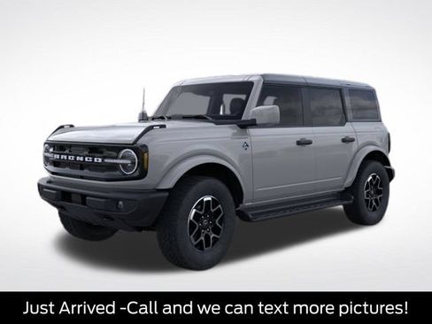 New 2026 Ford Bronco Outer Banks AWD/4WD image 1