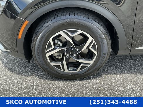 Used 2023 Kia Sportage LX FWD image 9