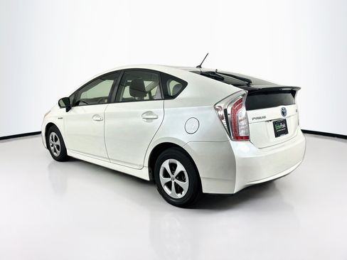 Used 2015 Toyota Prius Two FWD image 5