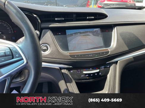 Used 2017 Cadillac XT5 Luxury FWD image 9
