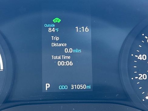 Used 2023 Toyota Sienna XLE FWD image 18