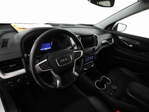Used 2023 GMC Terrain SLT image 11