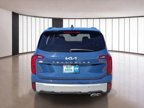 Used 2024 Kia Telluride S w/ S Sunroof Package image 5