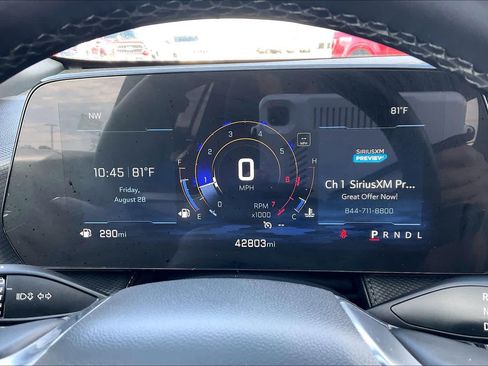 Used 2025 Chevrolet Equinox LT w/ Convenience Package II FWD image 24