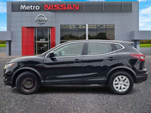 Used 2020 Nissan Rogue Sport S FWD image 4