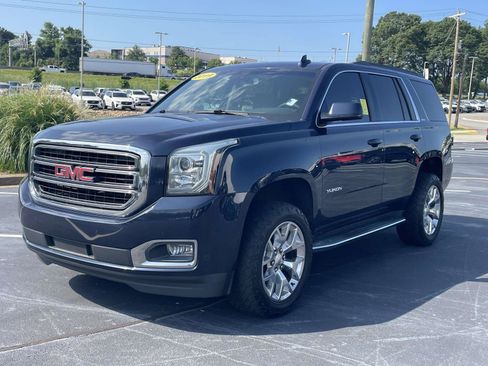 Used 2019 GMC Yukon SLE w/ SLE Value Package AWD/4WD image 3
