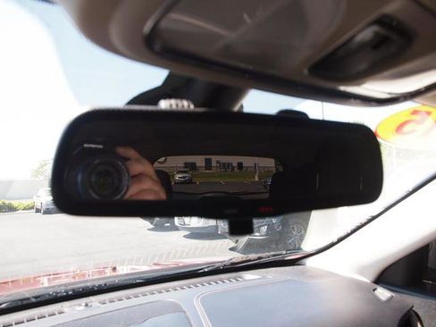 Used 2015 Jeep Cherokee Latitude FWD image 11