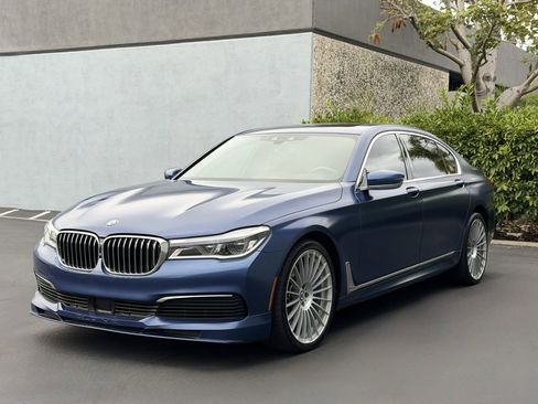 Used 2019 BMW ALPINA B7 xDrive w/ Luxury Rear Seating Package image 15