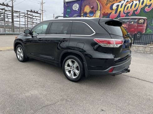 Used 2014 Toyota Highlander Limited image 3