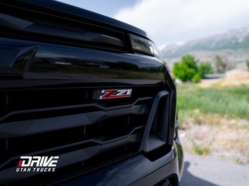 Used 2024 Chevrolet Colorado Z71 image 9