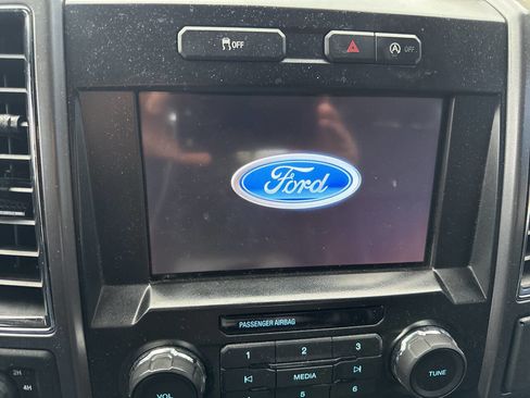 Used 2017 Ford F150 XLT w/ Equipment Group 302A Luxury AWD/4WD image 19