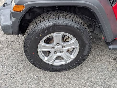 Used 2023 Jeep Wrangler Sport S image 10