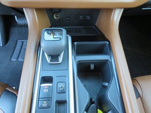 Used 2022 Nissan Pathfinder Platinum w/ Cargo Package image 25