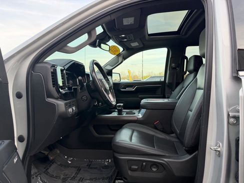 Used 2022 GMC Sierra 1500 SLT w/ SLT Premium Plus Package image 16