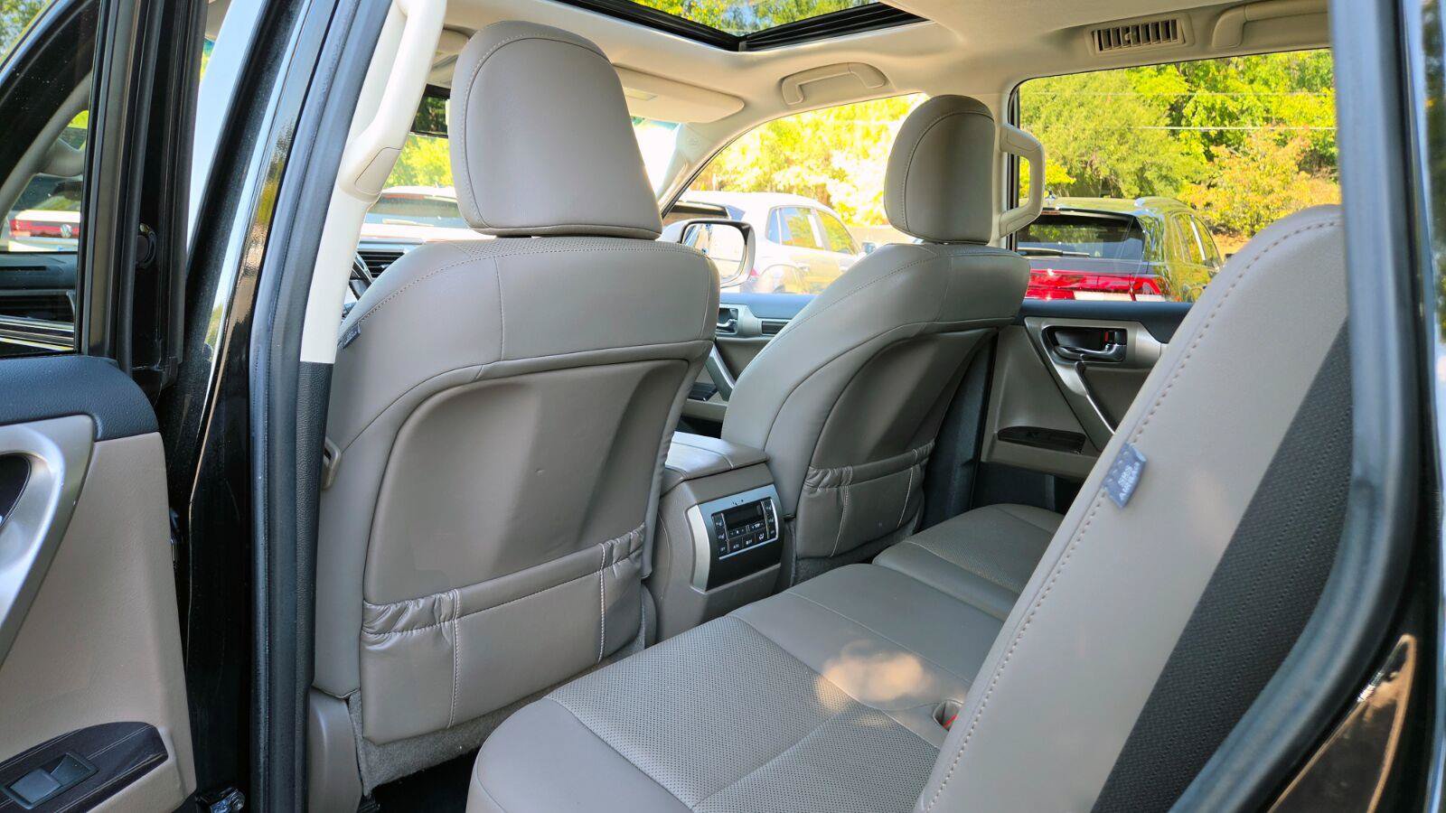 Used 2020 Lexus GX 460 Premium w/ Premium Package AWD/4WD image 51