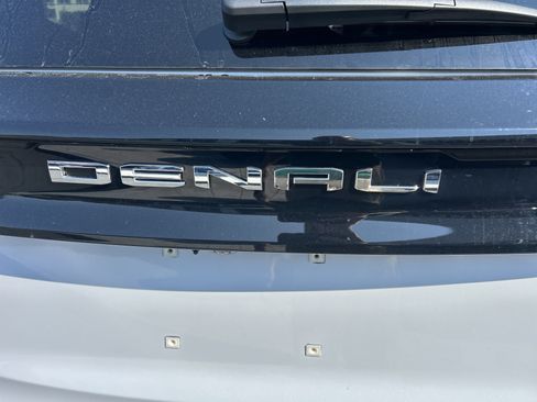 New 2026 GMC Acadia Denali Ultimate AWD/4WD image 9