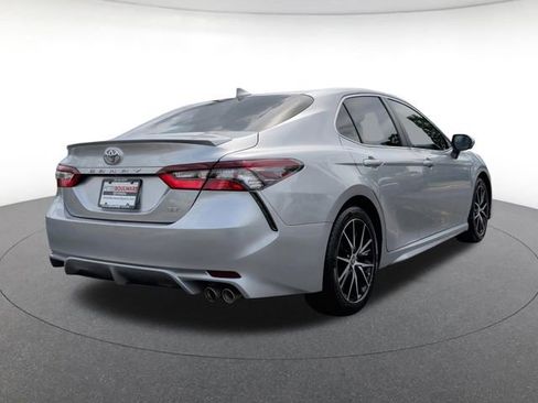 Used 2024 Toyota Camry SE w/ Convenience Package FWD image 6